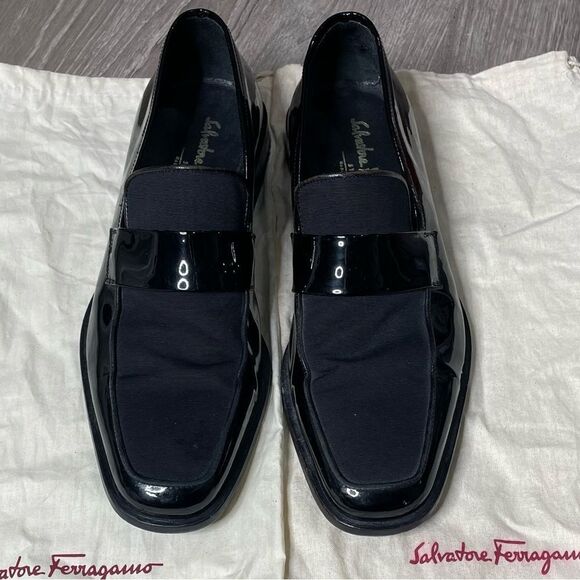 Salvatore Ferragamo Black Patent Leather Gene Loafers - With Dust Covers - Picture 1 of 16